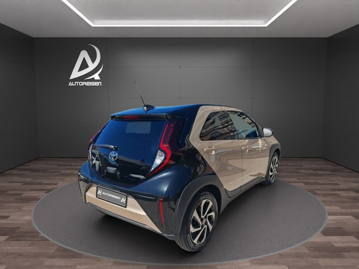Toyota Aygo X 1.0 VVT-i 72 CV 5 porte Limited Air (4)