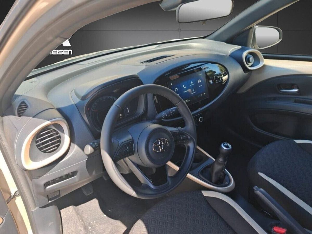 Toyota Aygo X 1.0 VVT-i 72 CV 5 porte Limited Air (5)