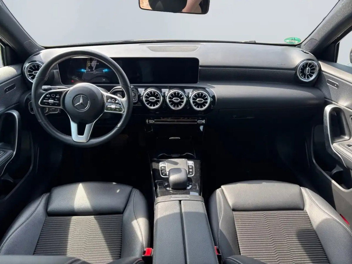 Mercedes-Benz Classe A 180 Automatic Executive (18)