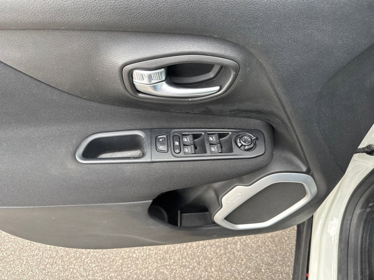 Jeep Renegade 1.0 T3 Longitude (17)