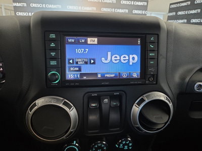 Jeep Wrangler Unlimited 2.8 CRD DPF Sahara Auto (13)