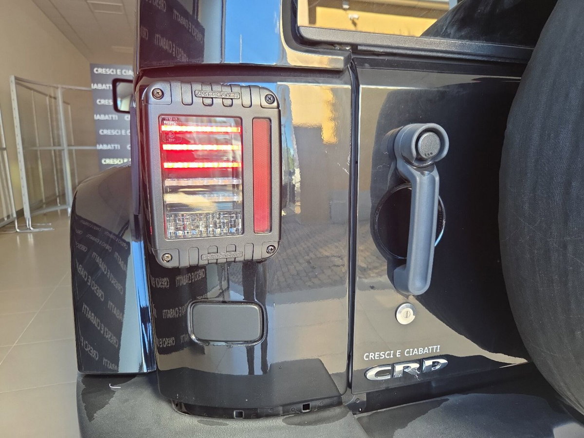 Jeep Wrangler Unlimited 2.8 CRD DPF Sahara Auto (6)