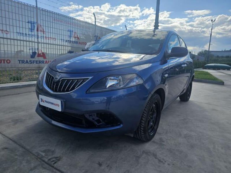 Lancia Ypsilon 1.0 FireFly 5 porte S&S Hybrid Silver Plus