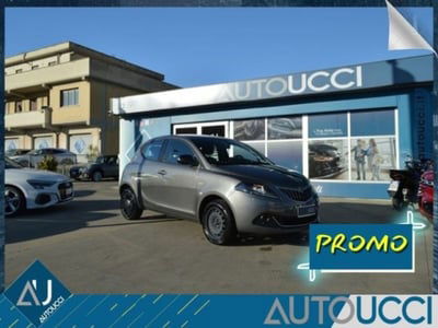Lancia Ypsilon 1.0 FireFly 5 porte S&S Hybrid Silver Plus usata