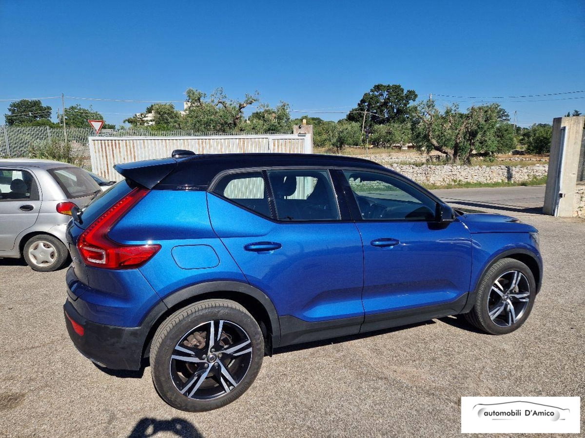 Volvo XC40 D4 AWD Geartronic R-design (3)