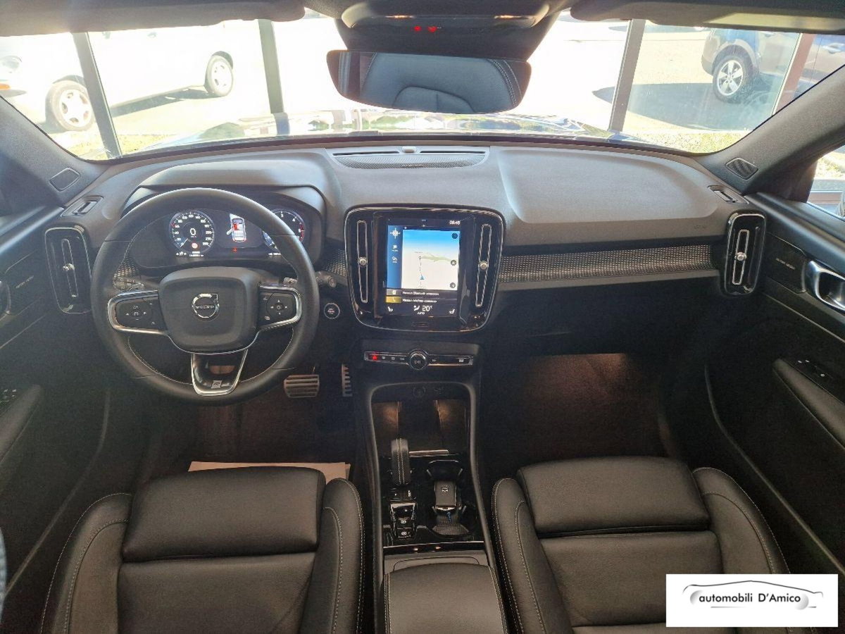 Volvo XC40 D4 AWD Geartronic R-design (7)