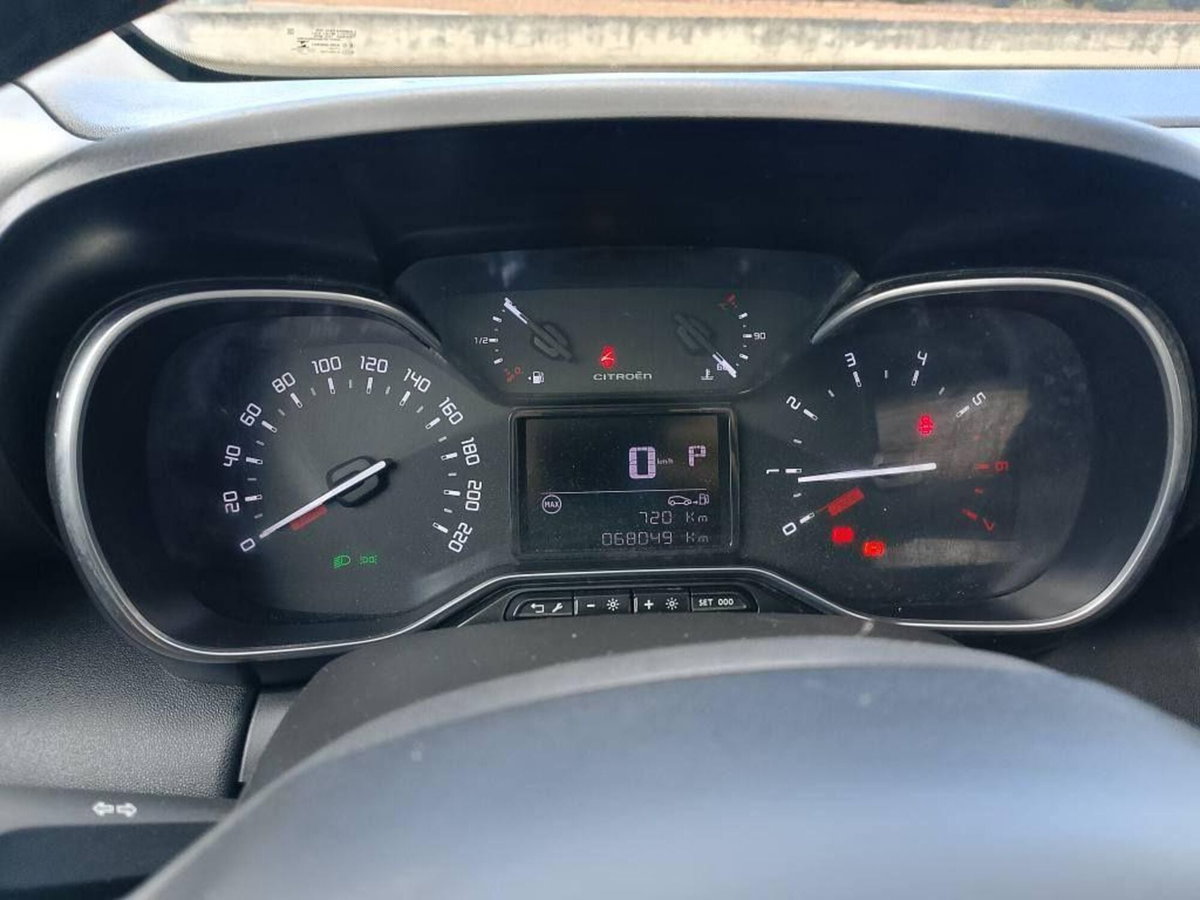 Citroen C3 Aircross BlueHDi 120 S&S EAT6 Shine (12)