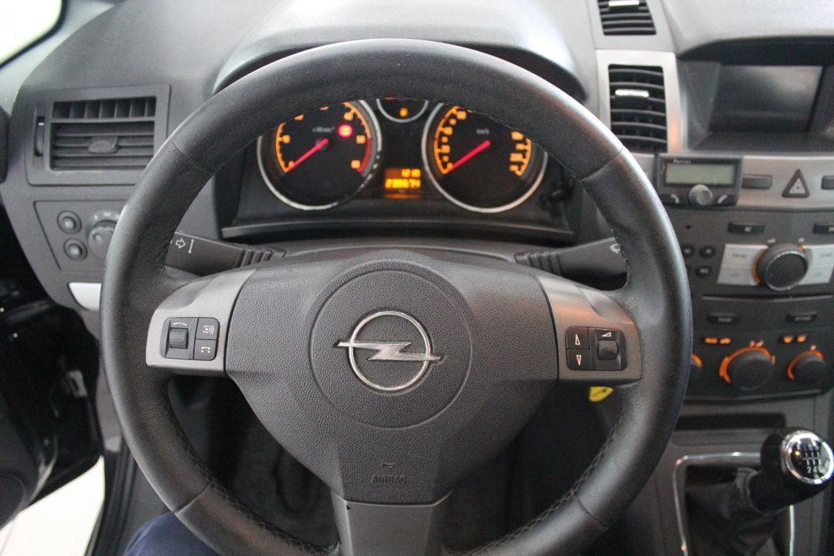 Opel Zafira 1.9 CDTI 120CV Enjoy (8)