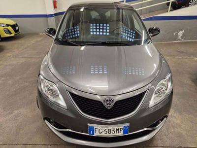 Lancia Ypsilon 1.2 69 CV 5 porte Platinum usata