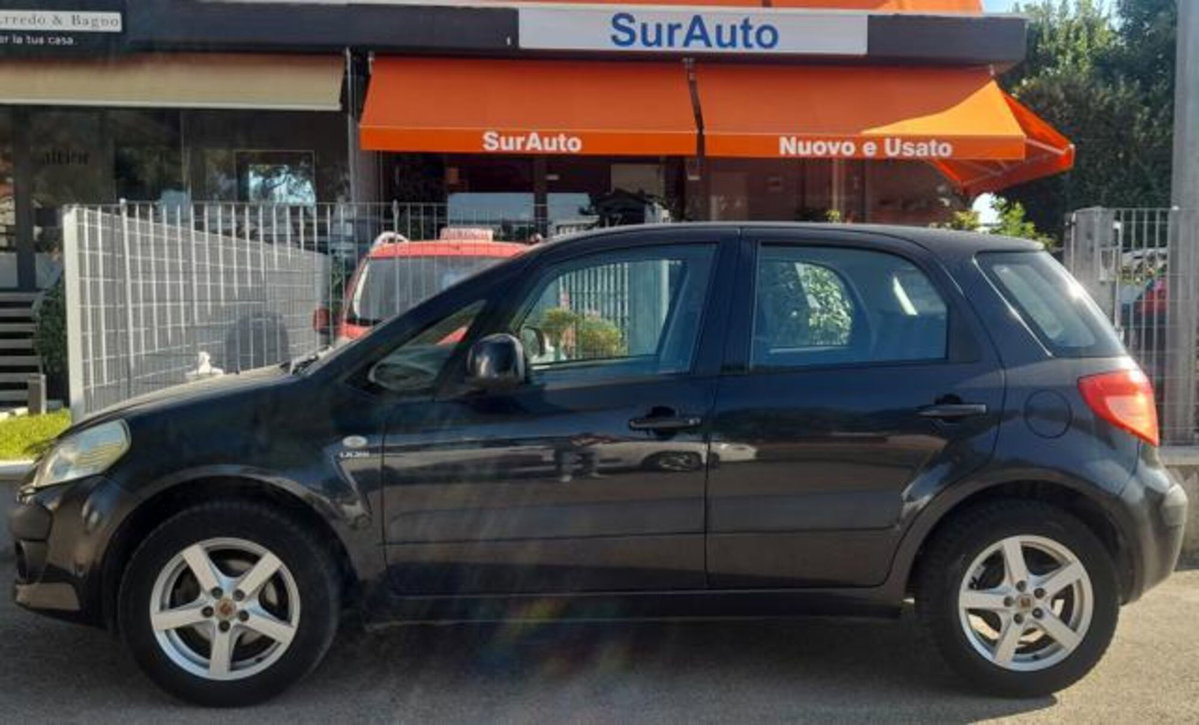 Suzuki SX4 DDiS 16V Urban Line