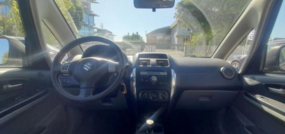 Suzuki SX4 DDiS 16V Urban Line (8)