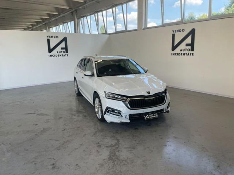 Skoda Octavia Station Wagon 2.0 TDI EVO SCR 150 CV DSG 4x4 Wagon Style