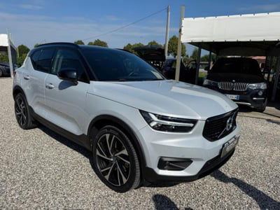 Volvo XC40 T4 Recharge Plug-in Hybrid R-design usata