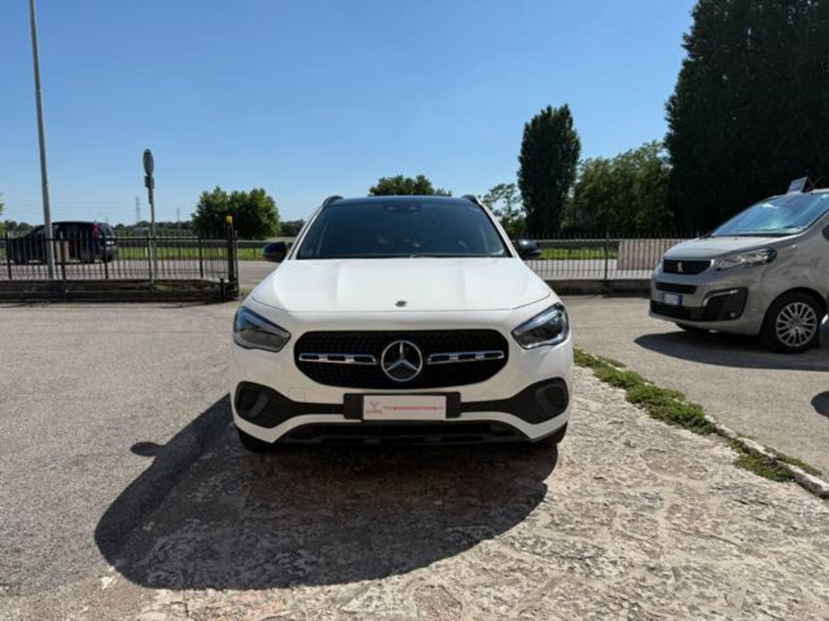 Mercedes-Benz GLA SUV 200 d Business Extra auto (5)