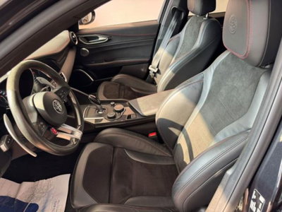 Alfa Romeo Giulia 2.9 T V6 Quadrifoglio (15)
