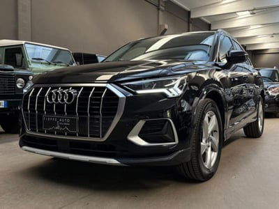 Audi Q3 35 2.0 tdi Identity Black s-tronic usata