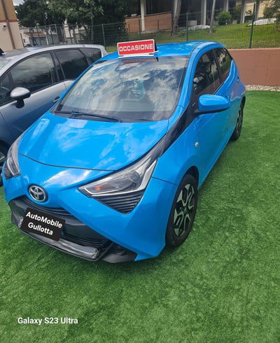 Toyota Aygo Connect 1.0 VVT-i 72 CV 5 porte x-clusiv usata