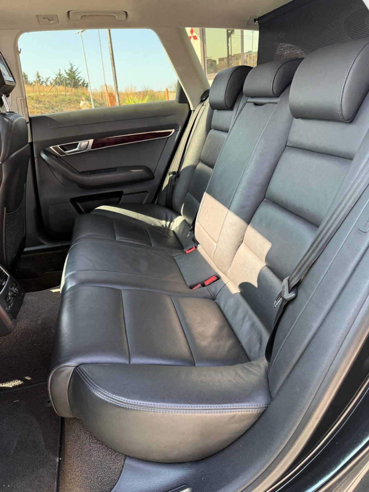 Audi A6 Avant 4.2 V8 FSI quattro tiptronic (12)