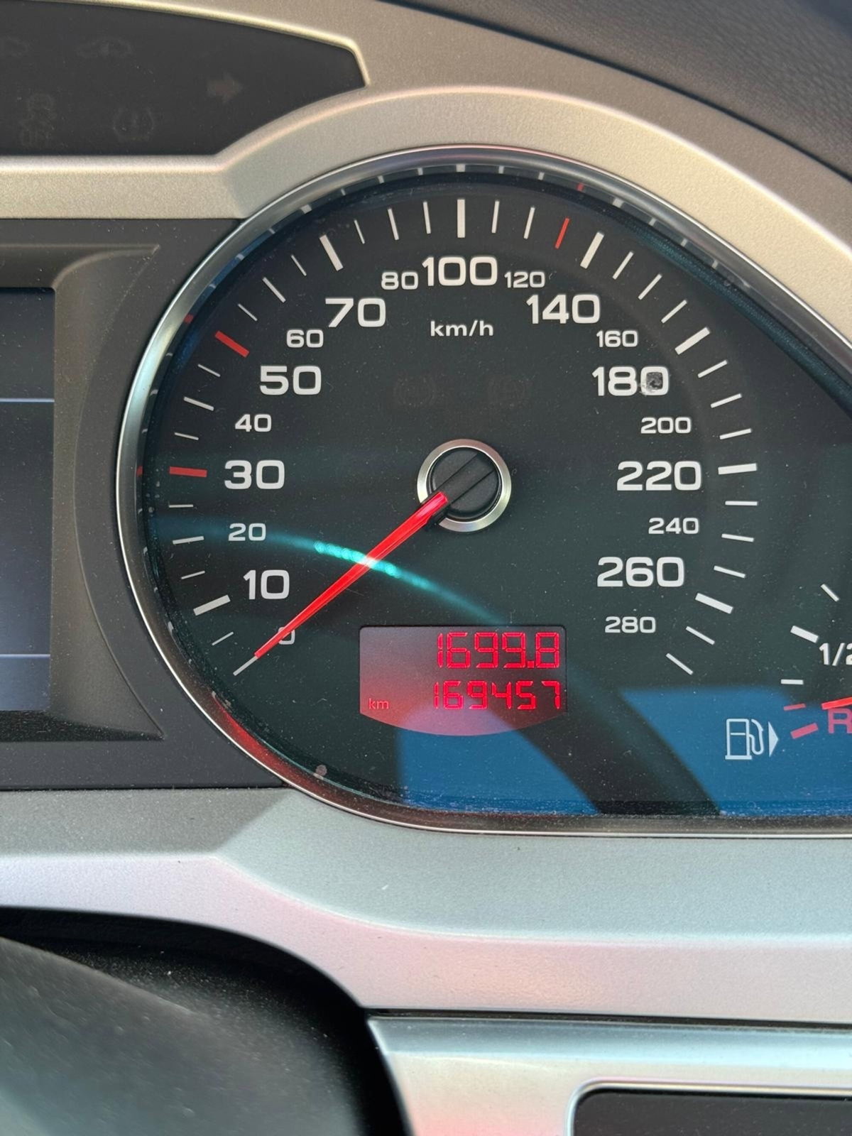 Audi A6 Avant 4.2 V8 FSI quattro tiptronic (7)