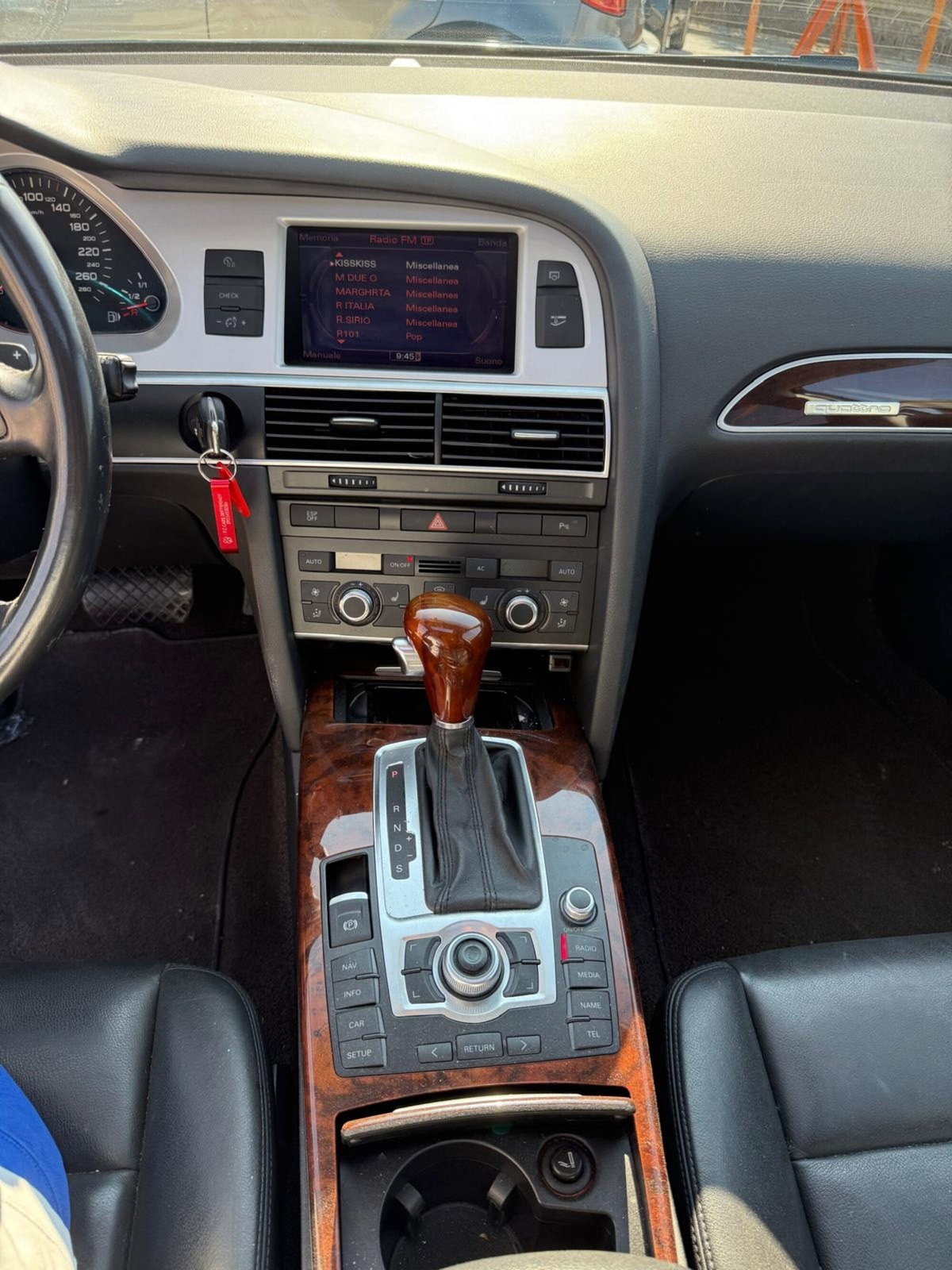 Audi A6 Avant 4.2 V8 FSI quattro tiptronic (9)