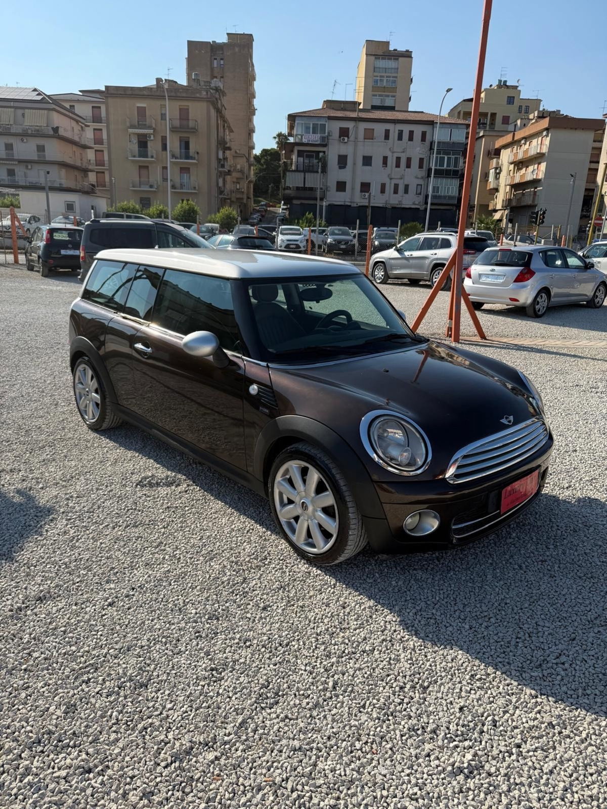 MINI Mini Clubman 1.6 16V Cooper D Clubman (2)