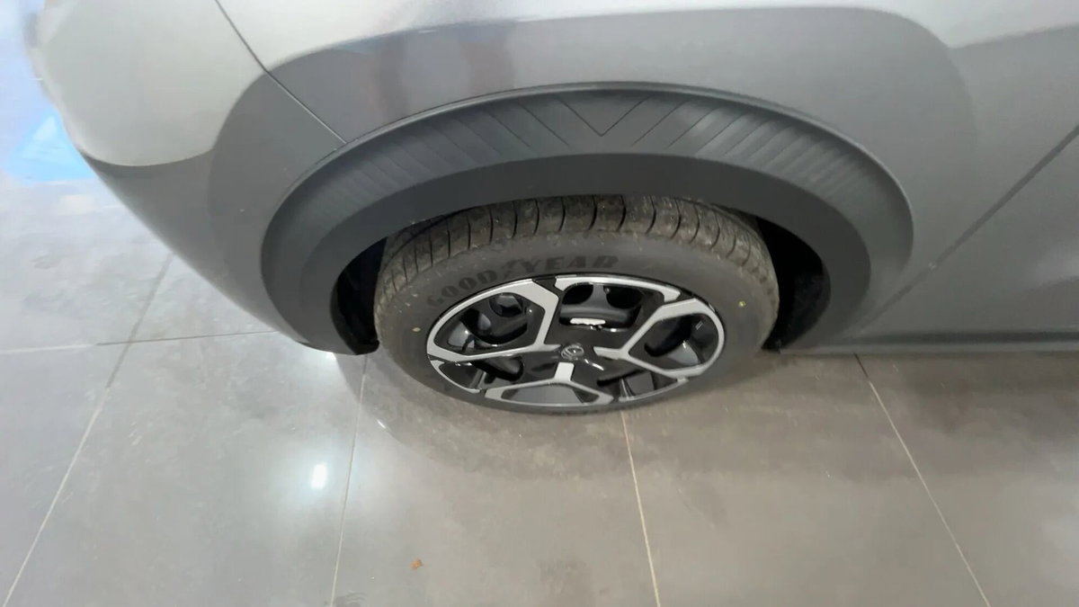 Citroen C3 Aircross 1.2 puretech turbo Plus 100cv (10)