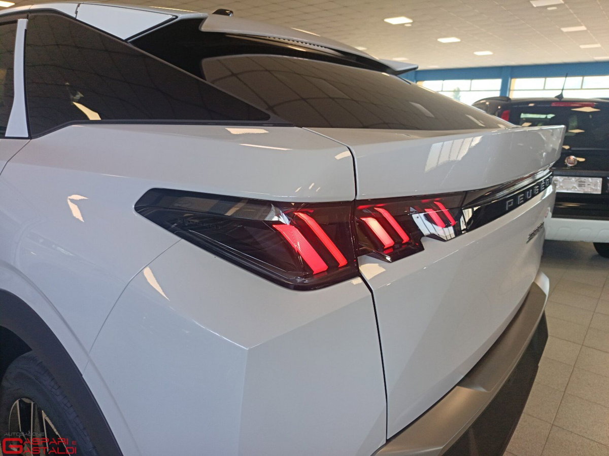 Peugeot 3008 1.2 hybrid Allure 145cv e-dcs6 (13)