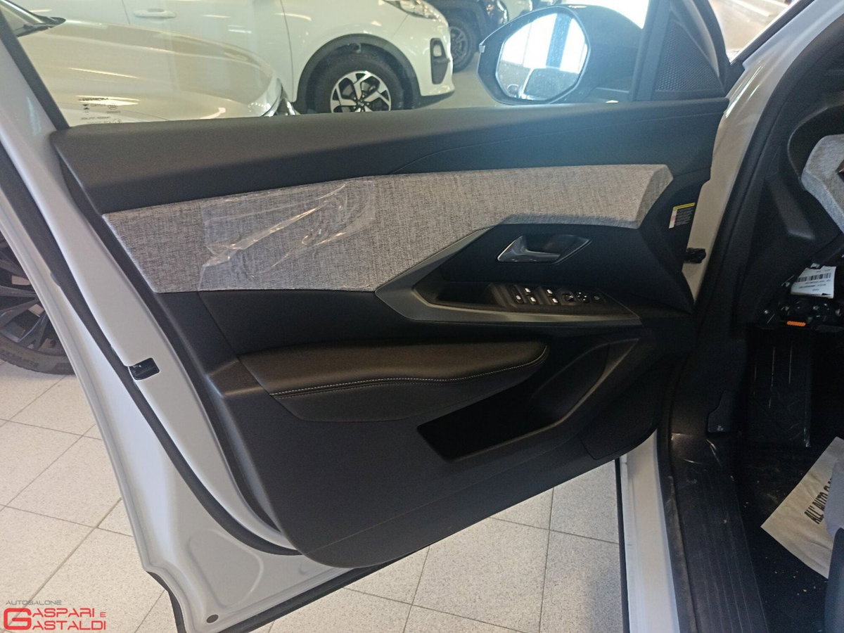 Peugeot 3008 1.2 hybrid Allure 145cv e-dcs6 (6)