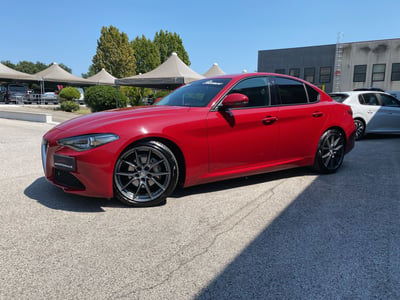 Alfa Romeo Giulia 2.2 Turbodiesel 180 CV AT8 Super usata