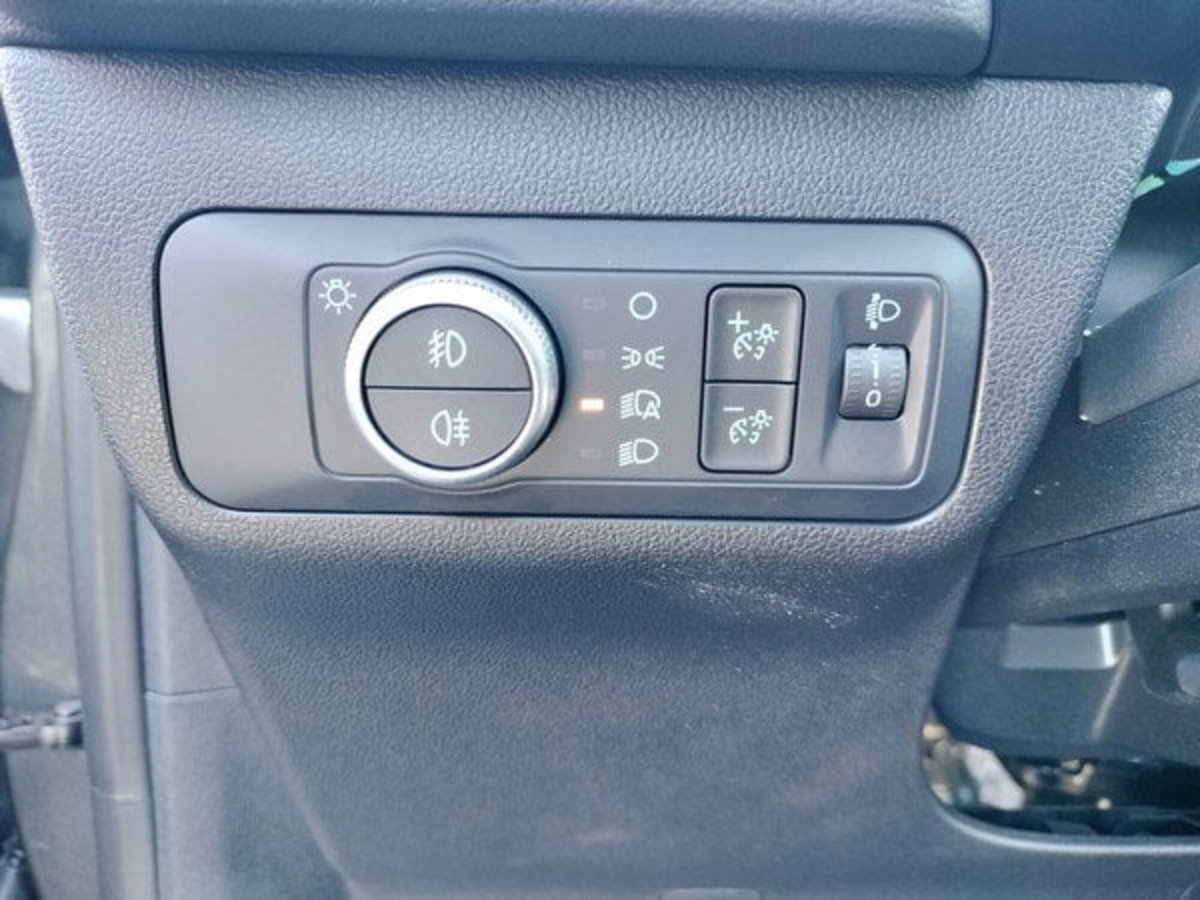 Ford Kuga 1.5 EcoBlue 120 CV 2WD ST-Line (12)