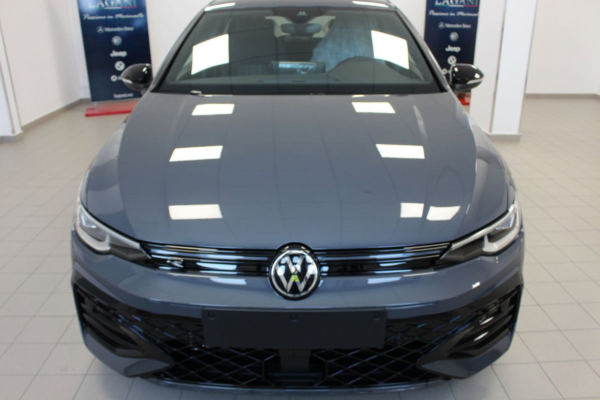 Volkswagen Golf 2.0 TDI 150 CV DSG SCR R-Line (2)