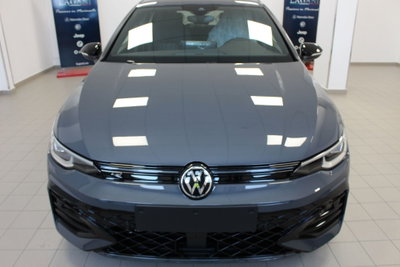 Volkswagen Golf 2.0 TDI 150 CV DSG SCR R-Line (2)
