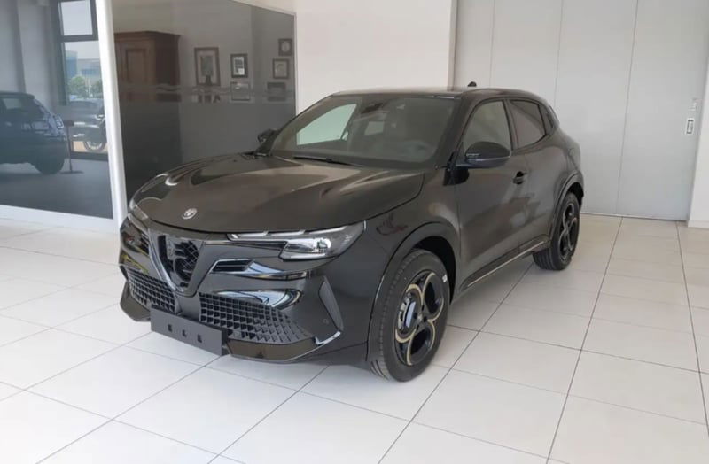 Alfa Romeo Junior elettrica Speciale 156cv