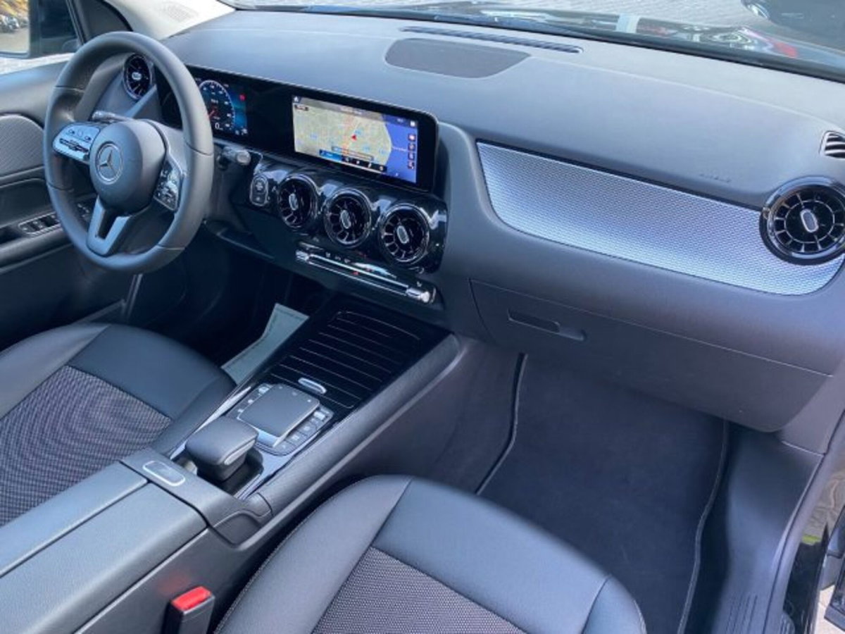 Mercedes-Benz GLA SUV 180 d Automatic Sport Plus (10)