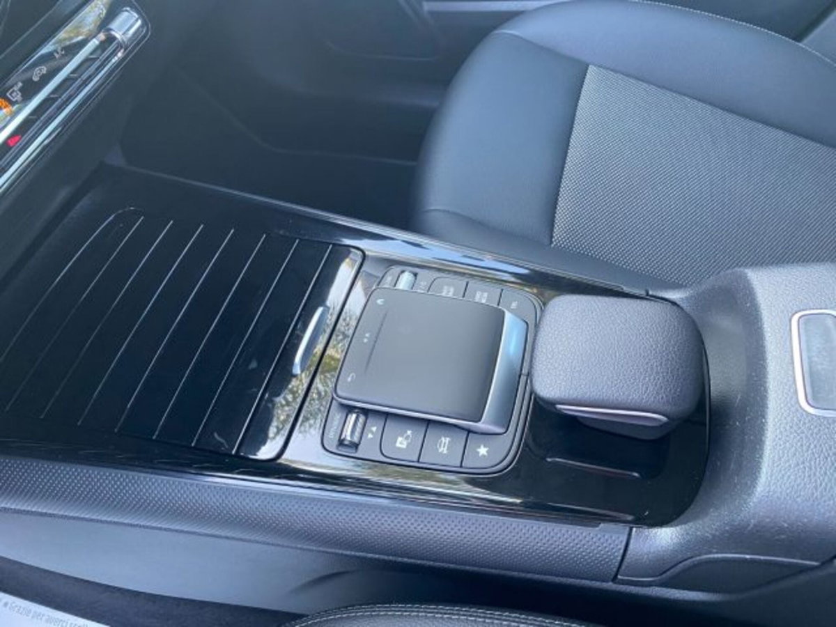Mercedes-Benz GLA SUV 180 d Automatic Sport Plus (15)