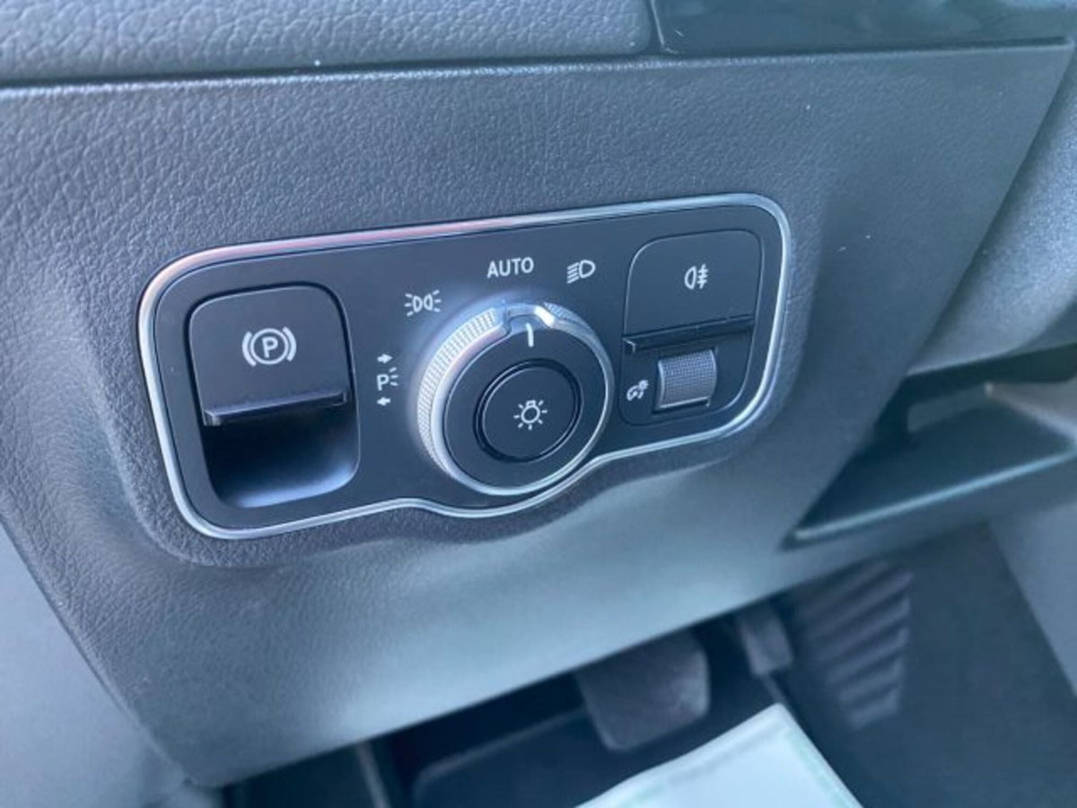 Mercedes-Benz GLA SUV 180 d Automatic Sport Plus (16)