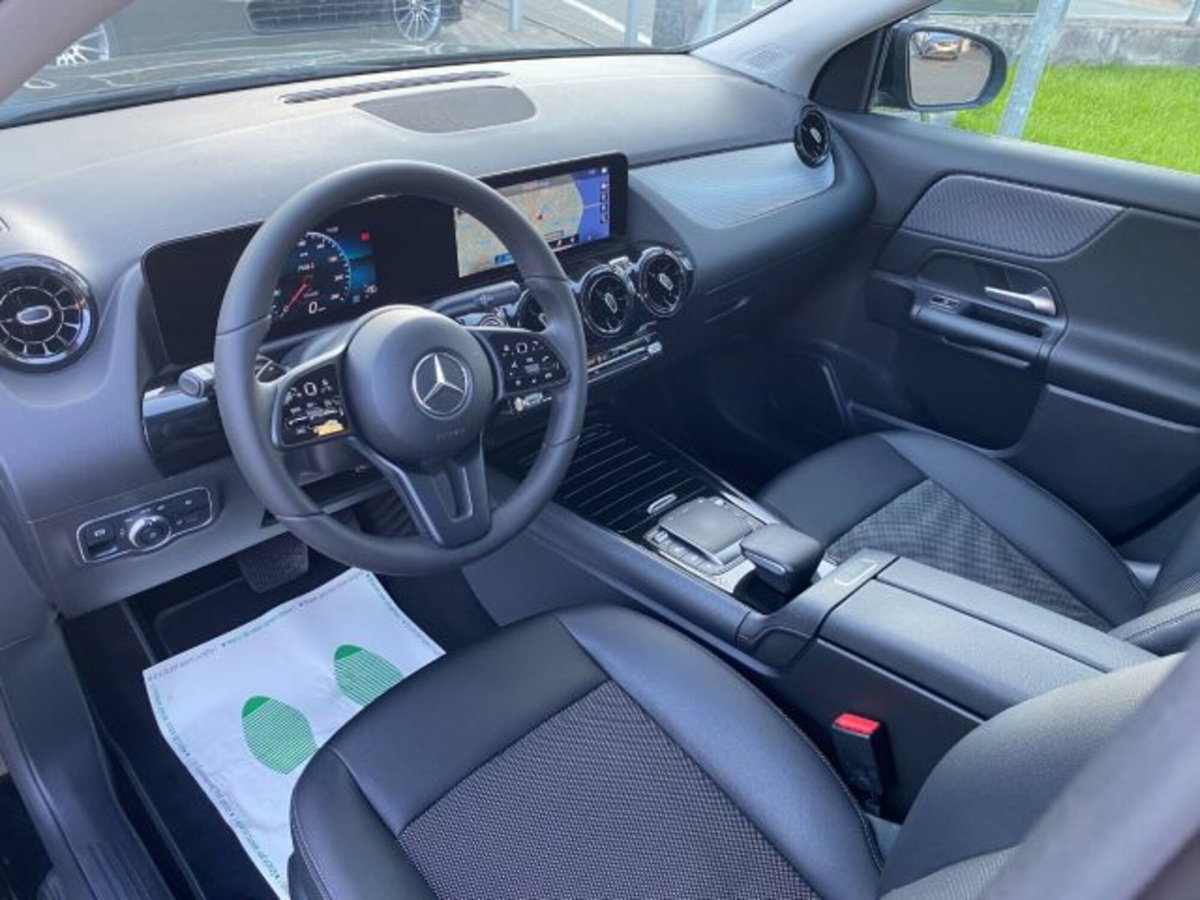 Mercedes-Benz GLA SUV 180 d Automatic Sport Plus (5)