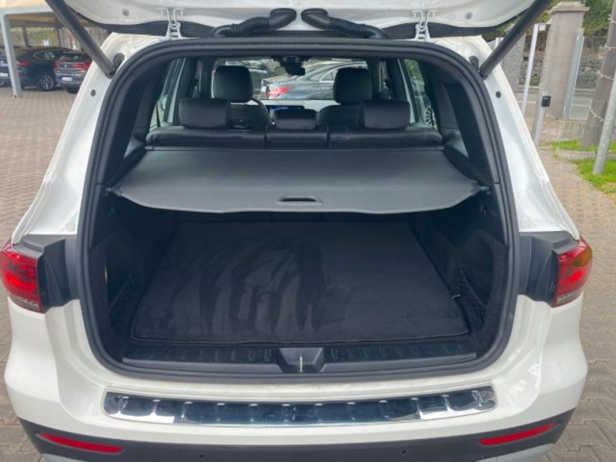 Mercedes-Benz GLB 180 d Automatic Sport (11)