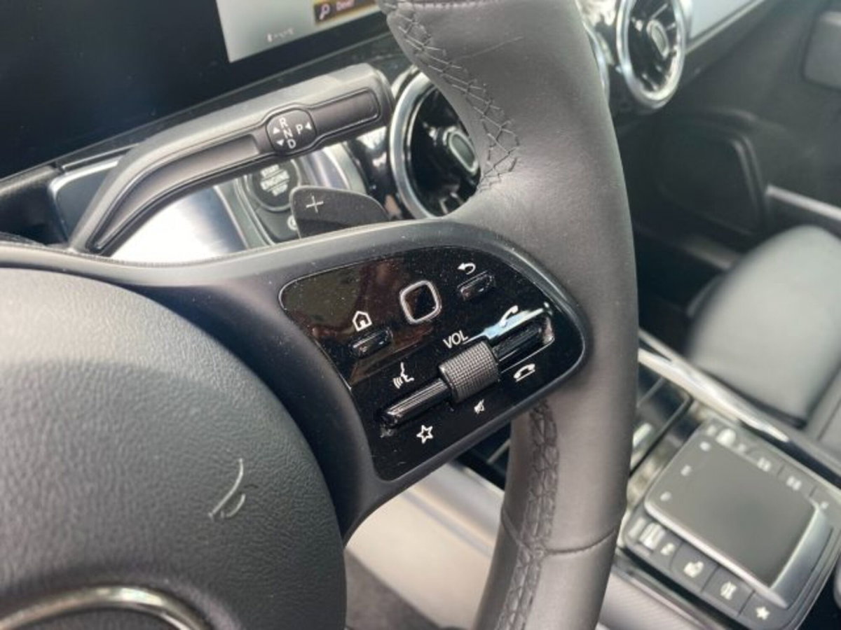 Mercedes-Benz GLB 180 d Automatic Sport (14)