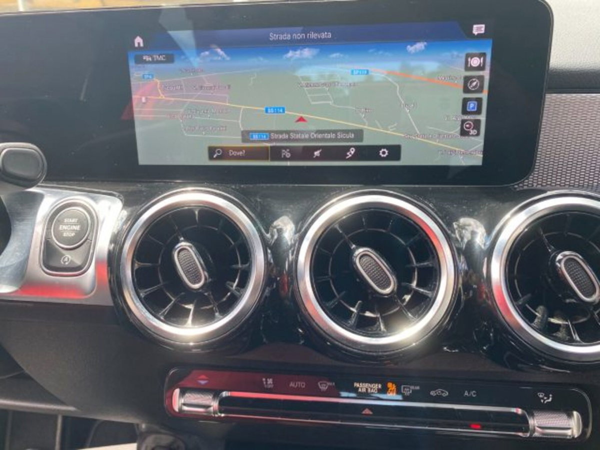 Mercedes-Benz GLB 180 d Automatic Sport (19)