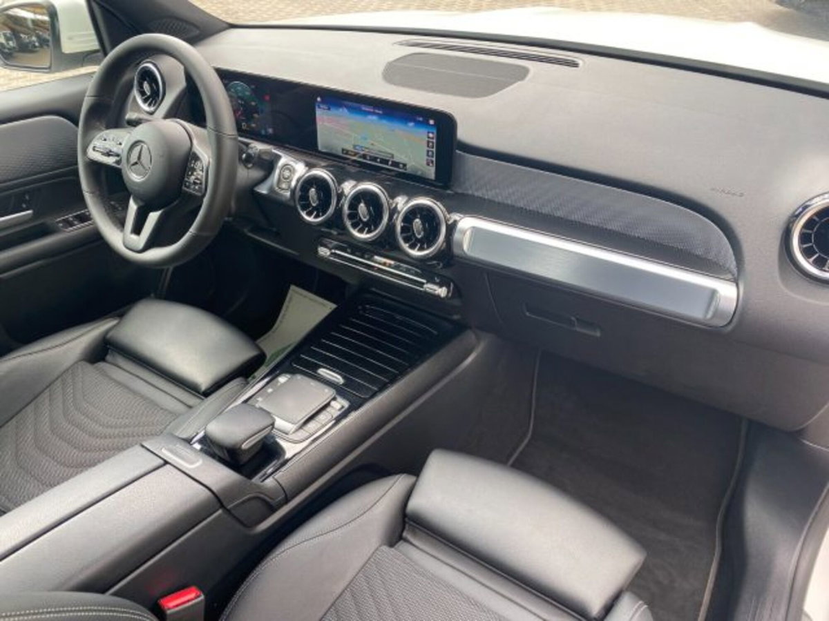 Mercedes-Benz GLB 180 d Automatic Sport (9)