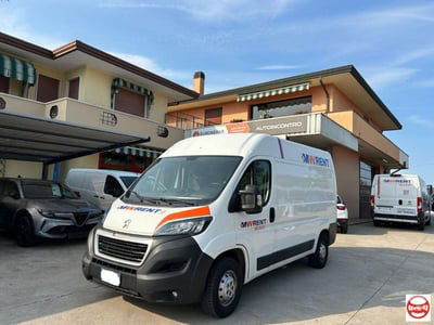 Peugeot Boxer Furgone 330 L2H2 2.2 bluehdi 120cv S&S usato