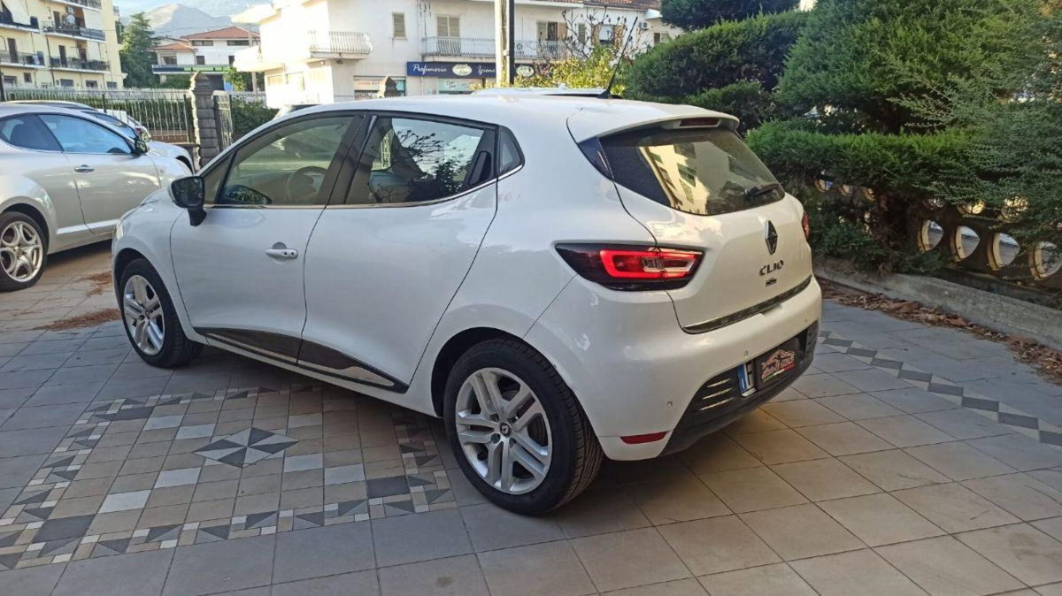 Renault Clio 1.5 dCi 8V 75CV Start&Stop 5 porte Live (2)