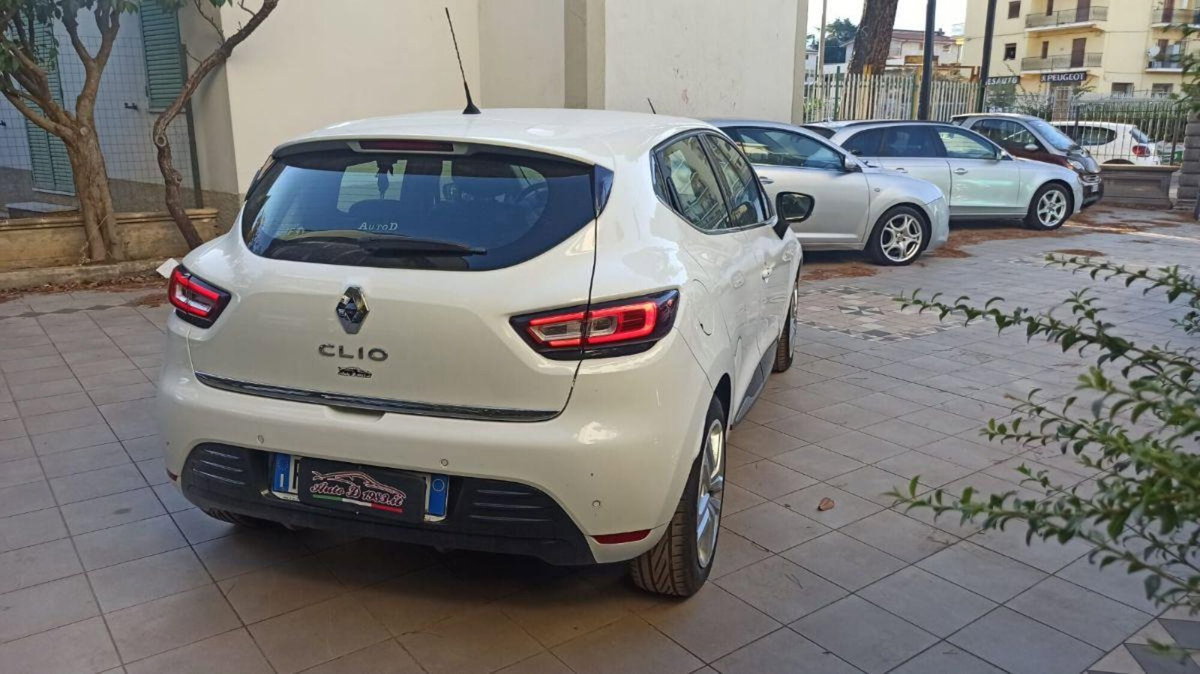 Renault Clio 1.5 dCi 8V 75CV Start&Stop 5 porte Live (4)