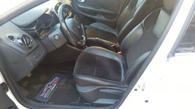 Renault Clio 1.5 dCi 8V 75CV Start&Stop 5 porte Live (8)