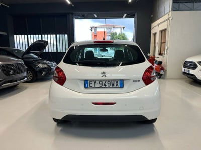 Peugeot 208 VTi 82 CV 5 porte Allure usata