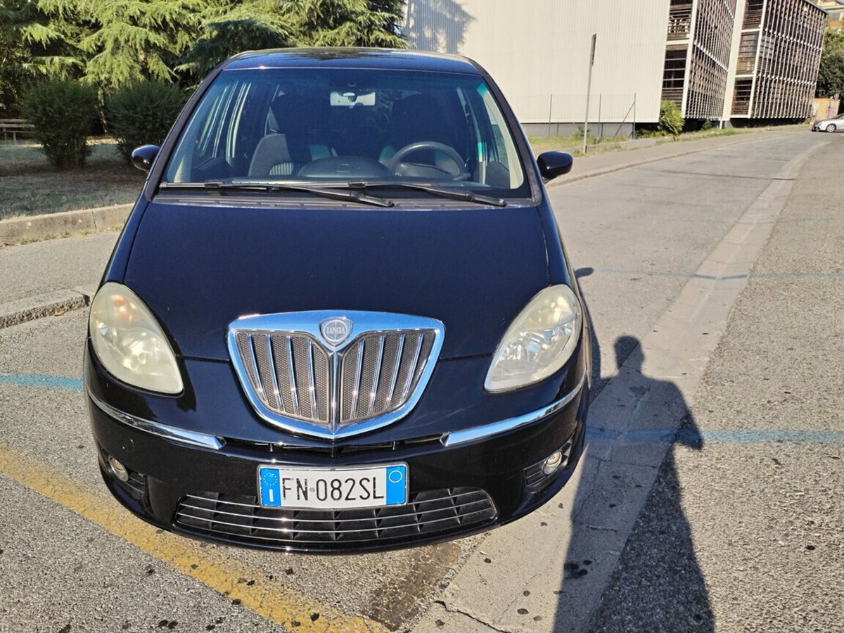 Lancia Musa 1.4 16V Oro (8)