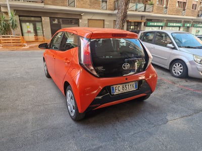 Toyota Aygo 1.0 VVT-i 69 CV 5 porte x-cite usata