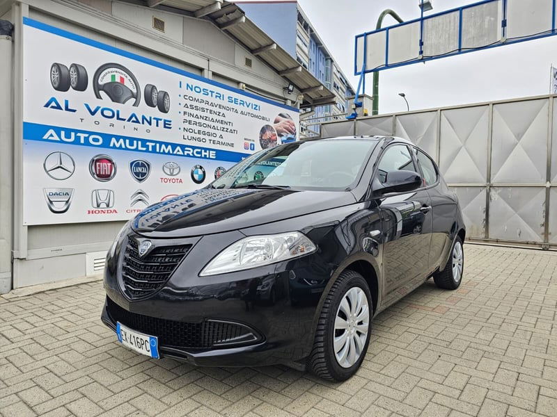Lancia Ypsilon 1.2 69 CV 5 porte Elefantino
