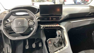 Peugeot 3008 PureTech Turbo 130 S&S Allure Pack (6)